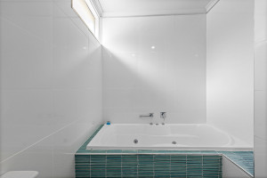 Bathroom3B